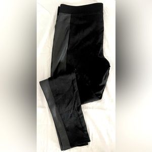 Express leggings with paneling size medium